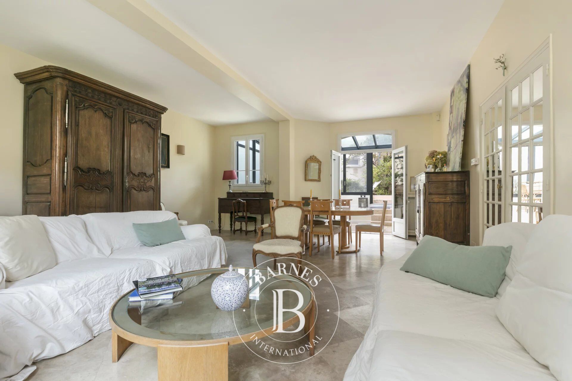 LA GARENNE-COLOMBES - MAISON FAMILIALE AVEC TERRASSES - picture 1