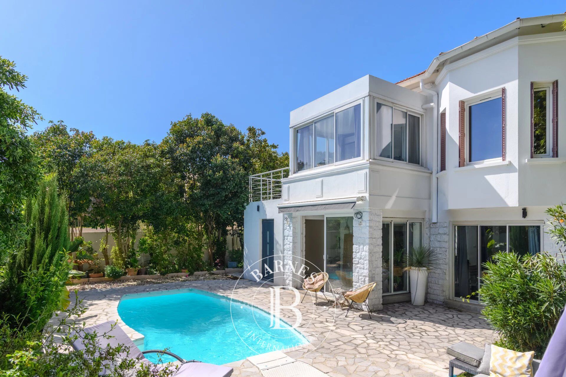 Marseille 8e carré d'or résidence privée proximité immédiate plage – Élégante maison de caractère 145 m² avec extérieur luxuriant d’exception et piscine - picture 1