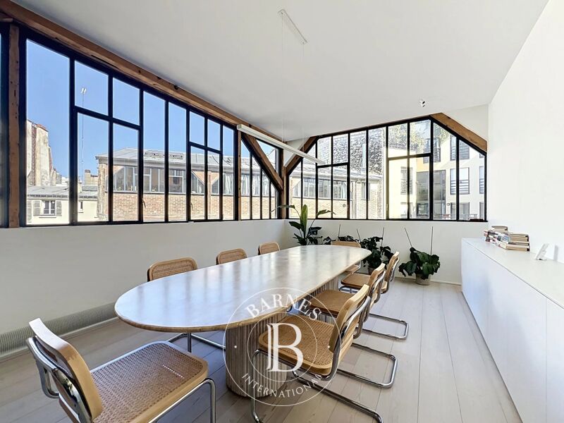 For Rent Apartment | Paris 18ème - picture 3