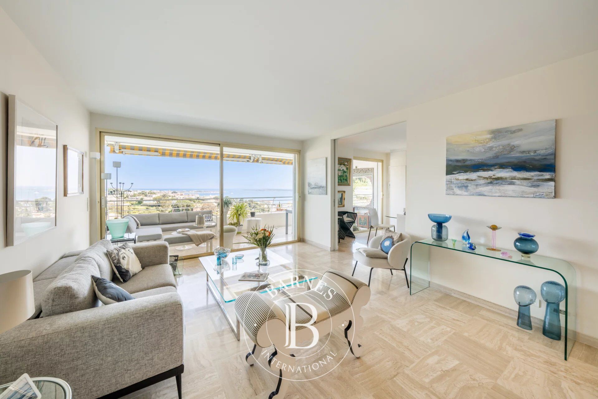 EXCLUSIVITE CANNES CROIX DES GARDES - 3 PIECES - VUE PANORAMIQUE MER - picture 2