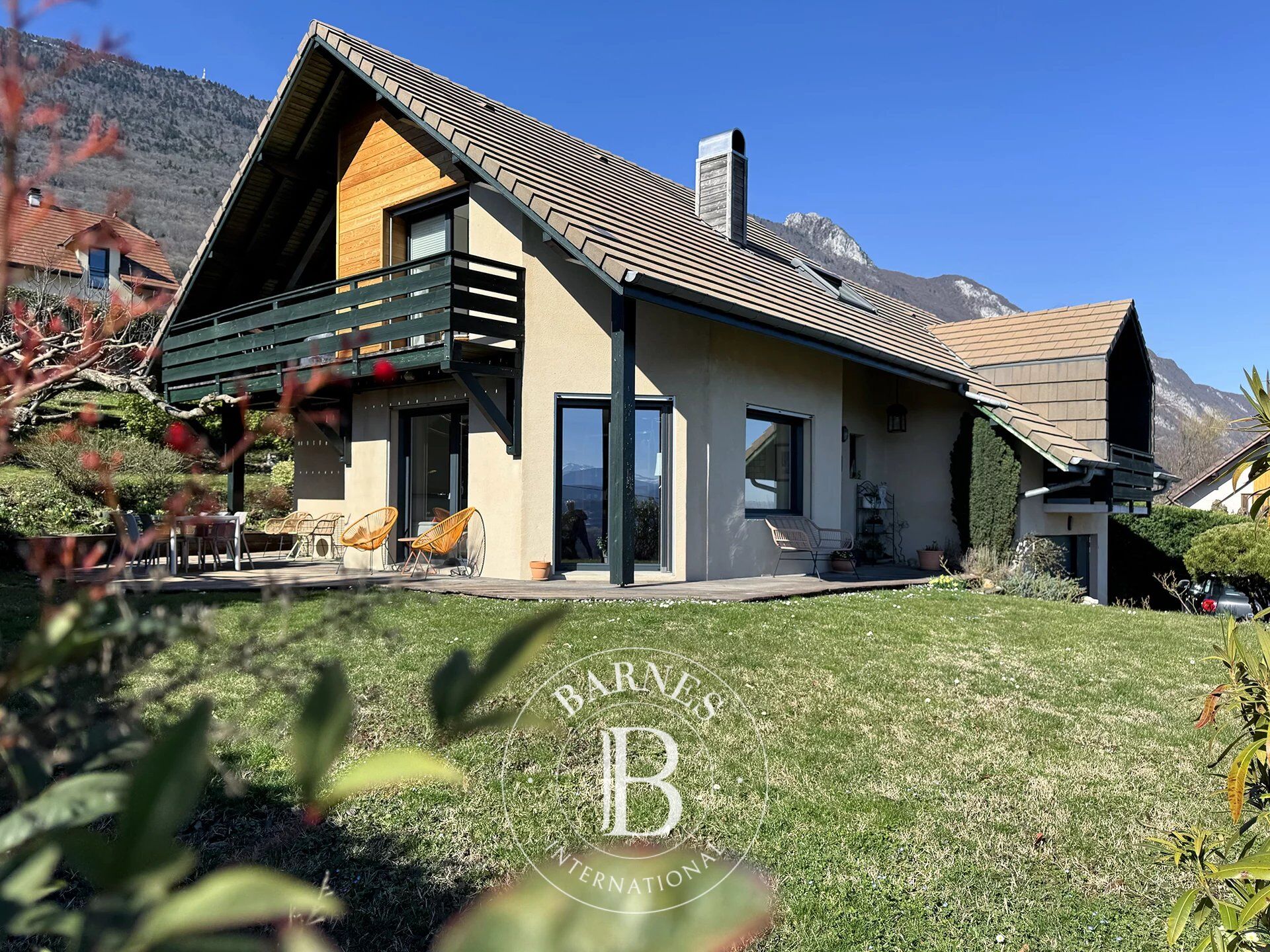 BARNES Aix-les-Bains - Le Bourget-du-Lac - MAISON AVEC VUE LAC ET MONTAGNES - TERRAIN PAYSAGER DE PLUS DE 1 200 M² - picture 3