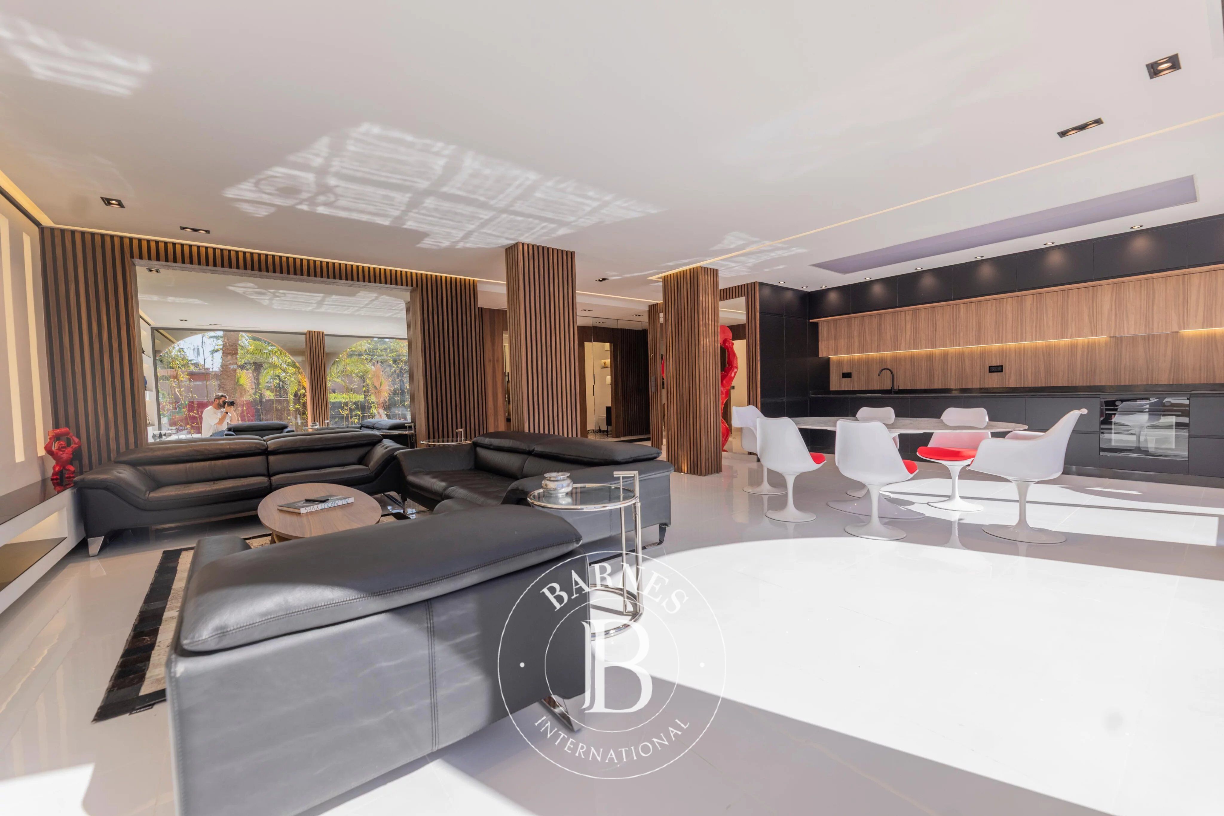 A VENDRE SUPERBE APPARTEMENT A HIVERNAGE - picture 1