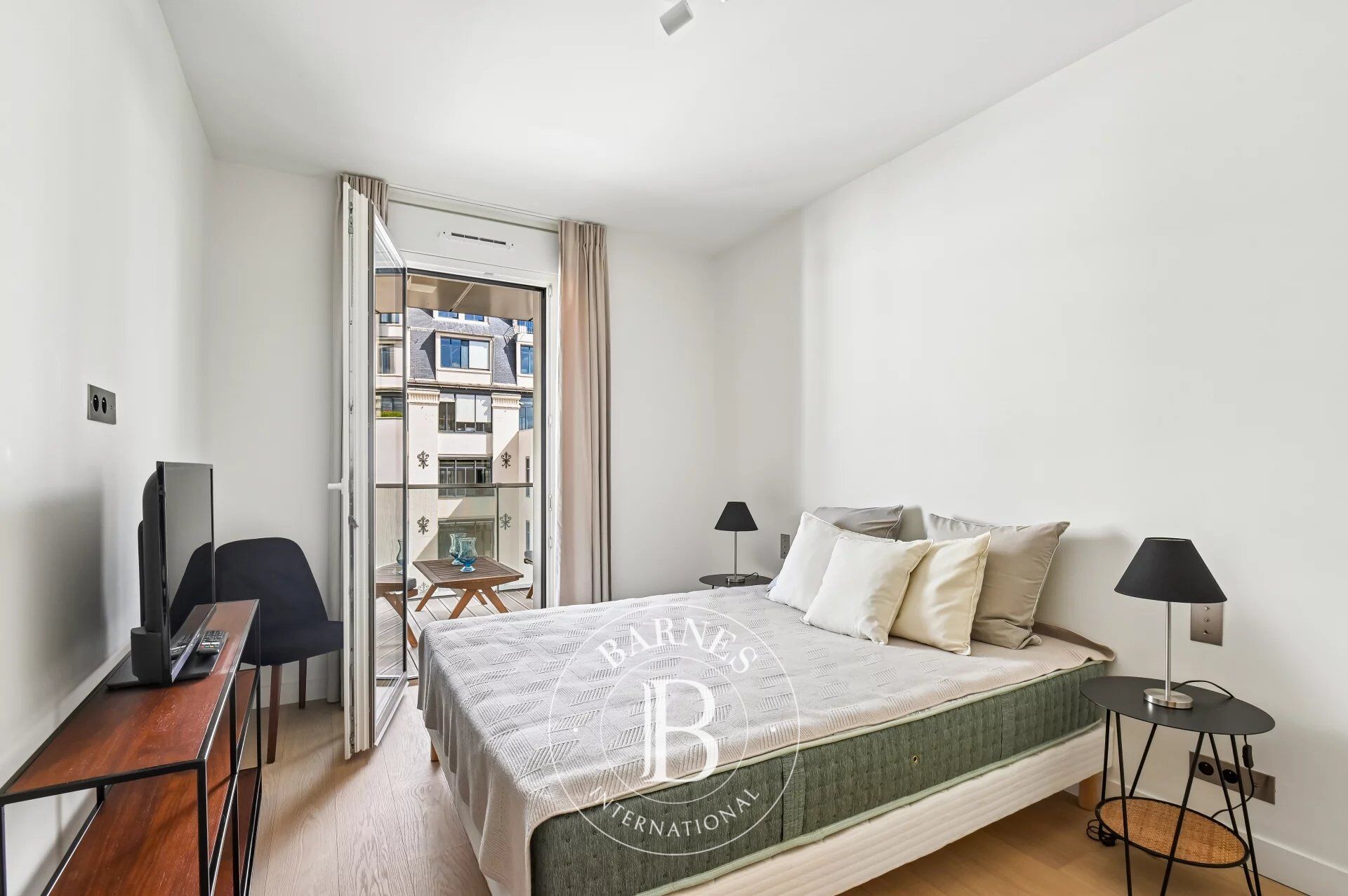 For Sale Apartment | Paris 7ème - picture 10