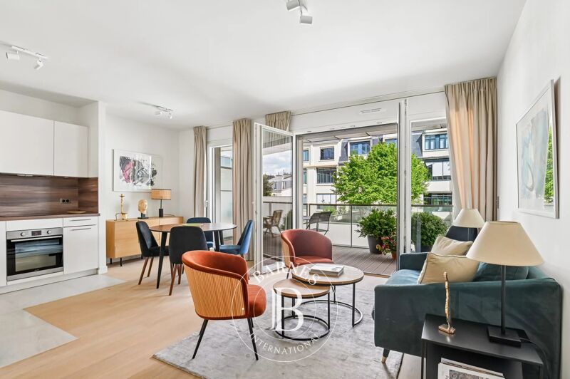 For Sale Apartment | Paris 7ème - picture 1