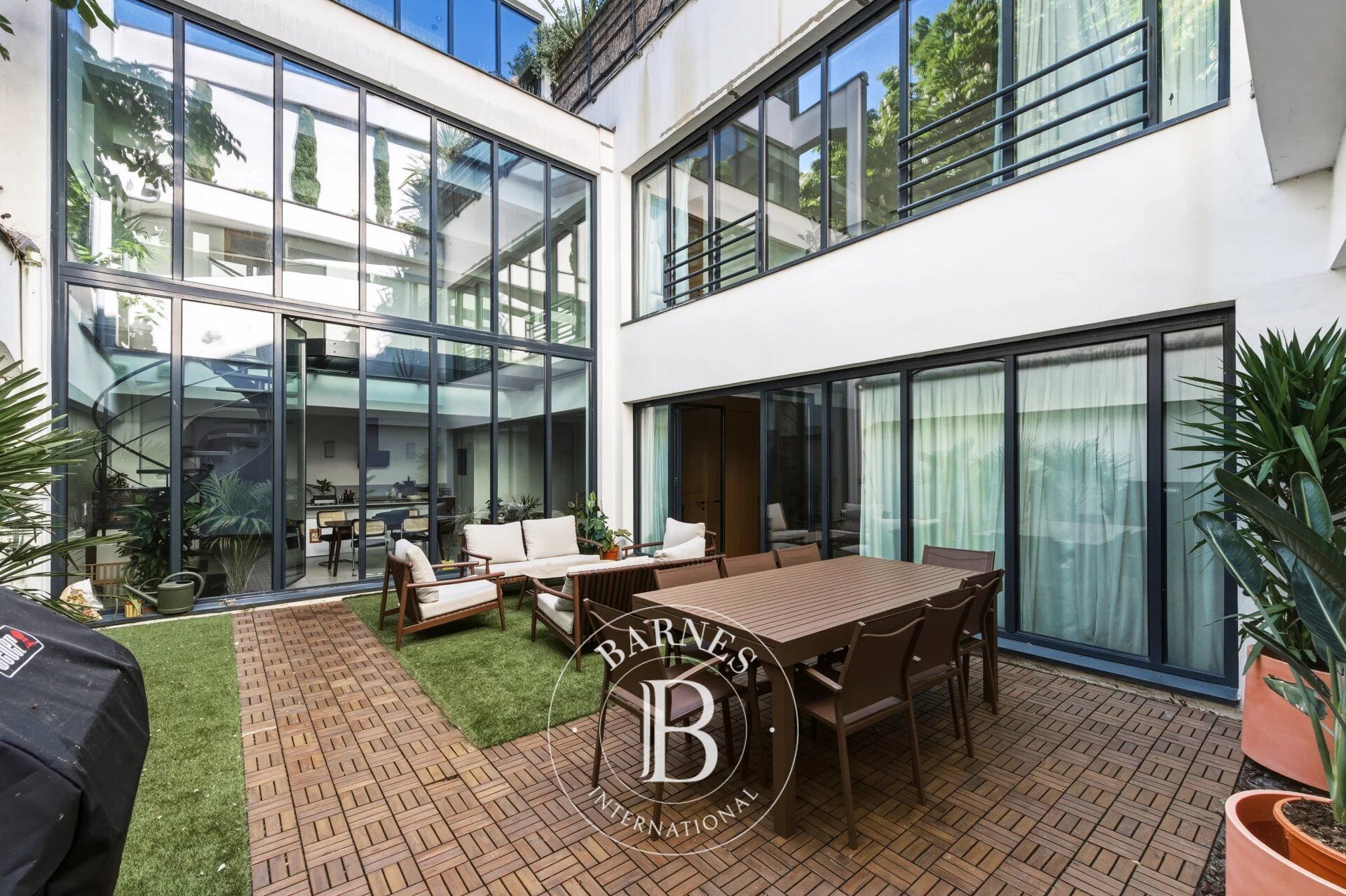 Vente appartement - Paris 4 - Hôtel de ville - 3 chambres - Terrasse - Ascenseur - picture 1