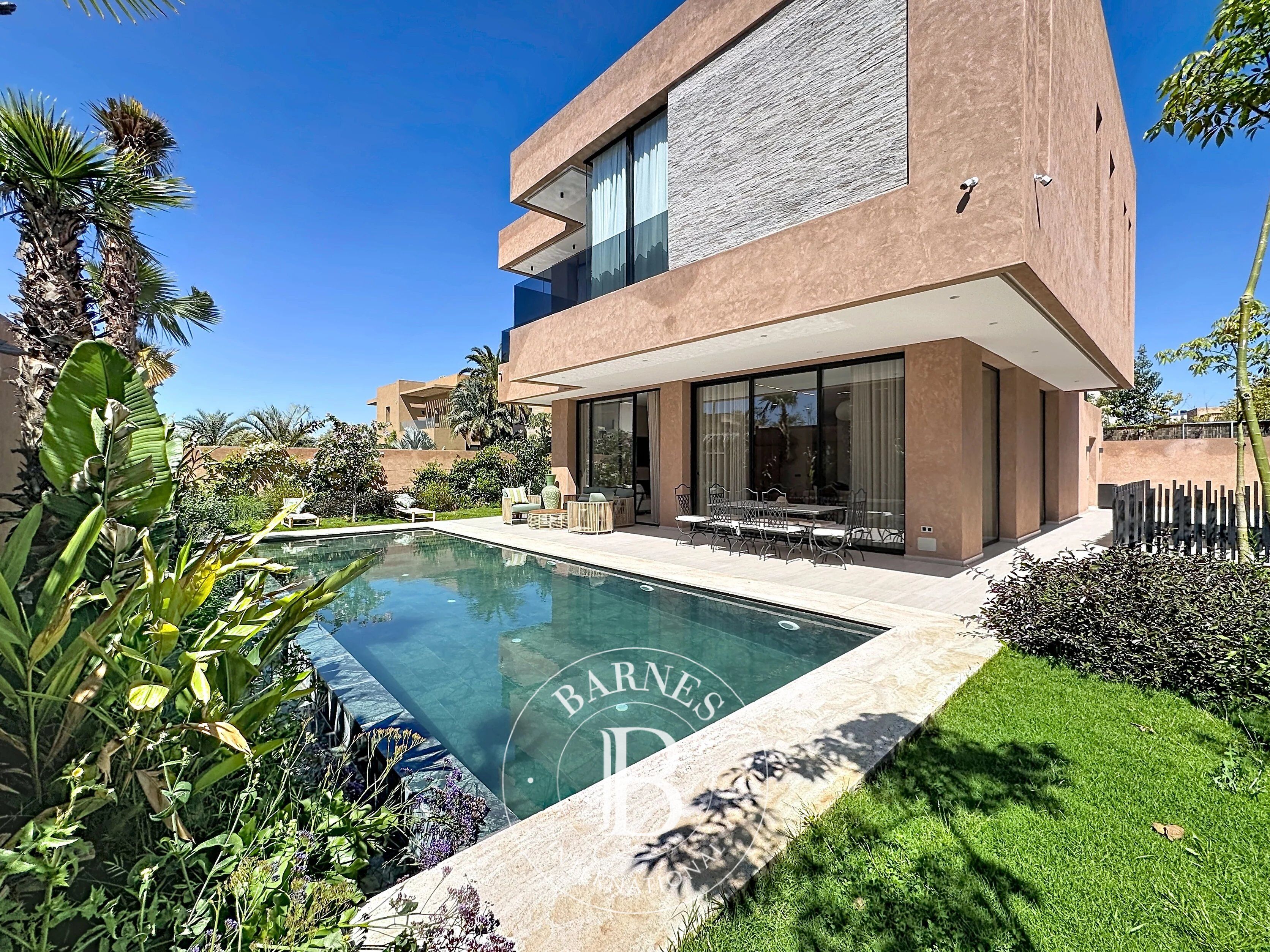 Villa de luxe à vendre à Marrakech sur golf - picture 2