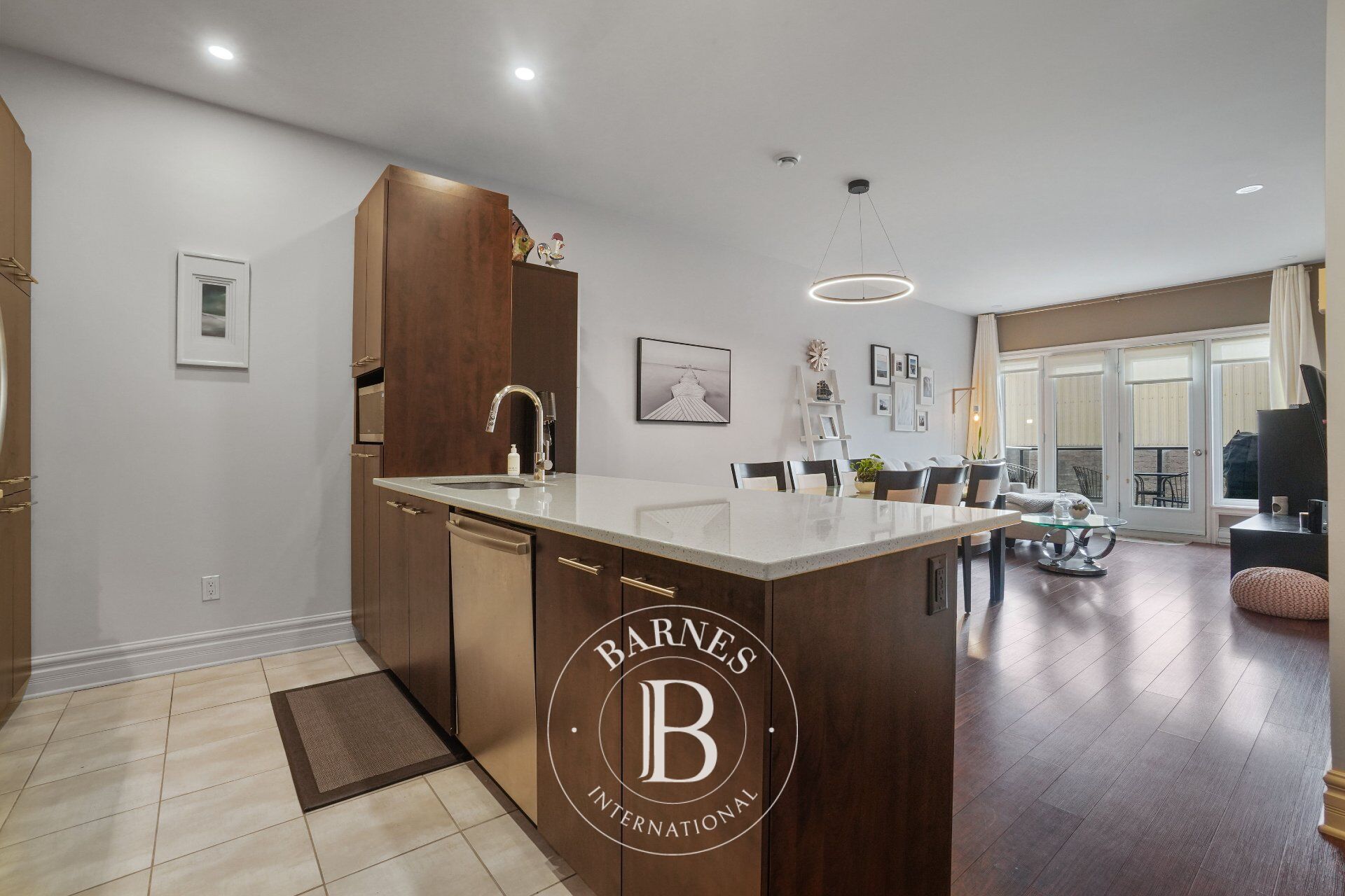 1551 Rue du Centre #102  Montréal (Le Sud-Ouest) (Montréal) - picture 2