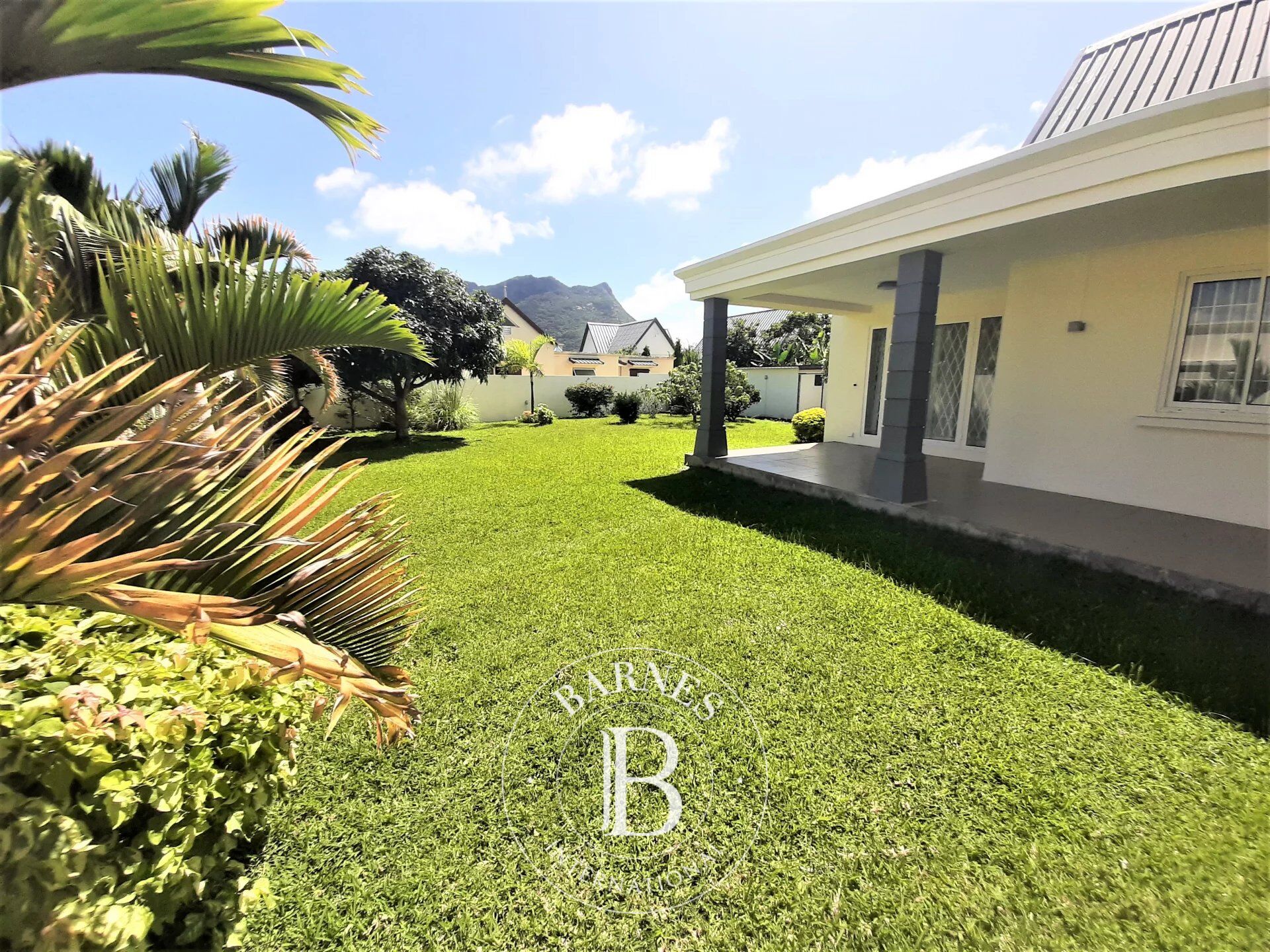 MOKA - Beautiful Family Home for Rent - 4 Bedrooms - picture 1