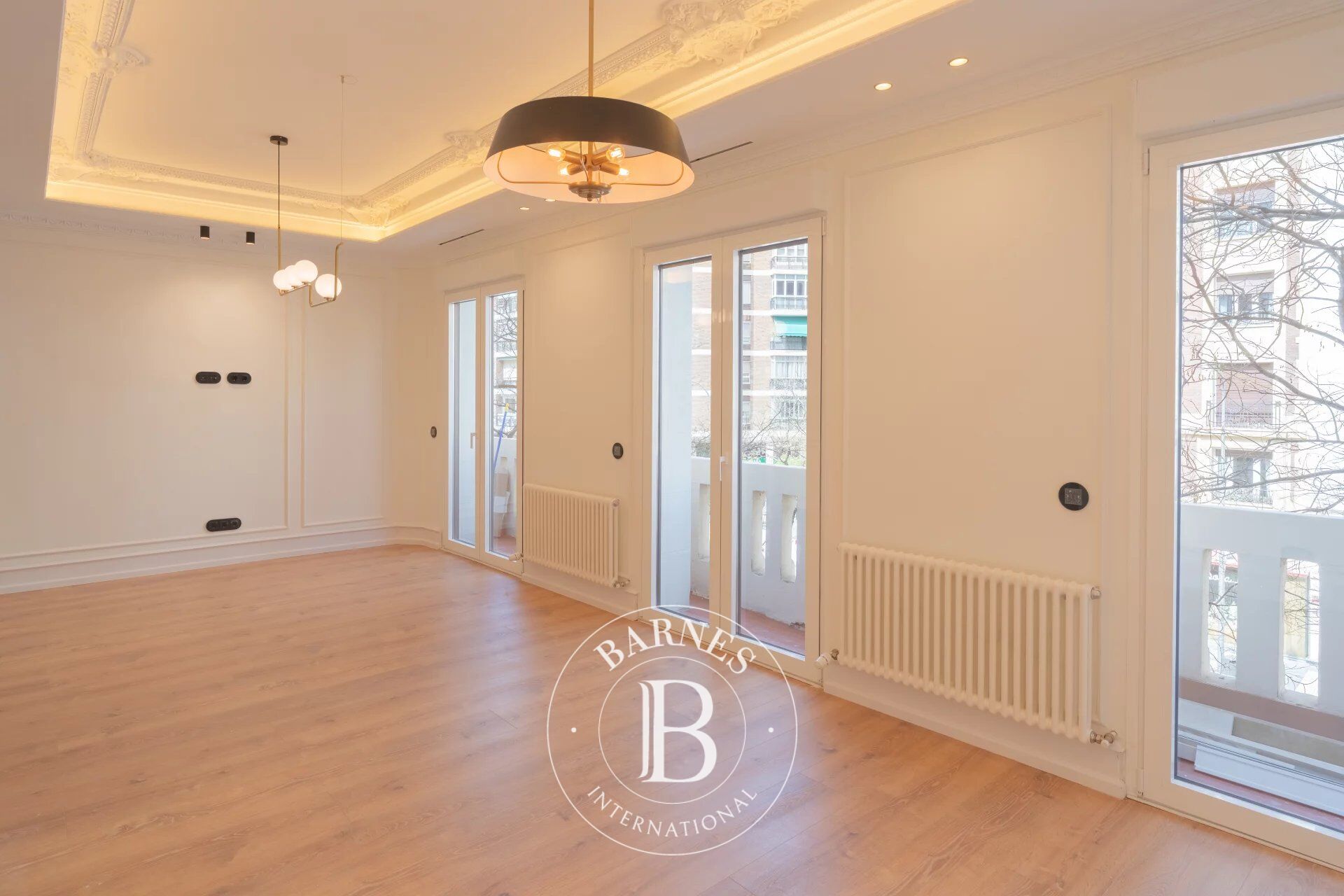 Un design contemporain flambant neuf dans une propriété classique de Goya - picture 1