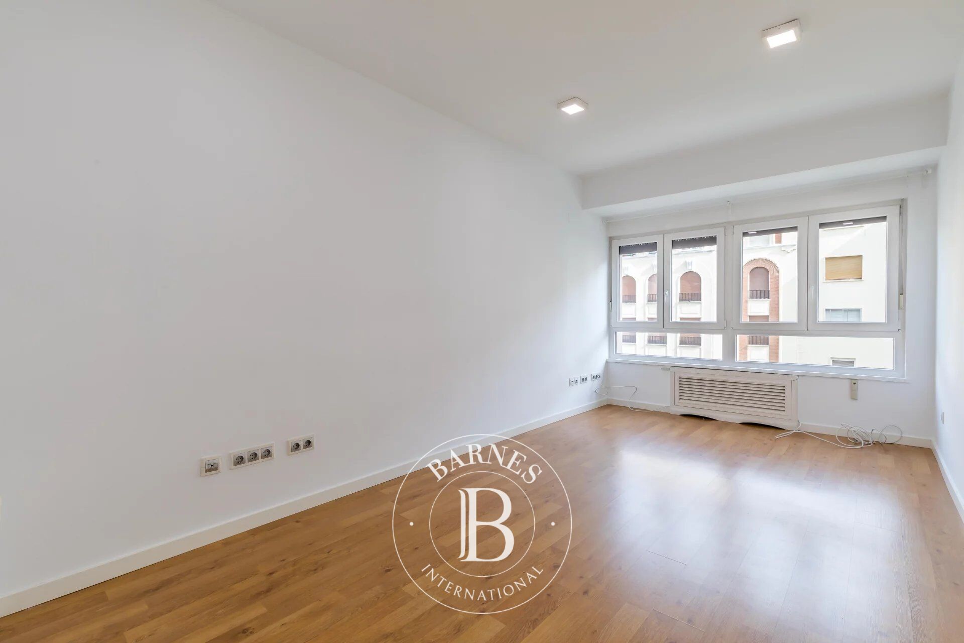 Appartement lumineux de 4 chambres à côté du parc du Retiro - picture 3