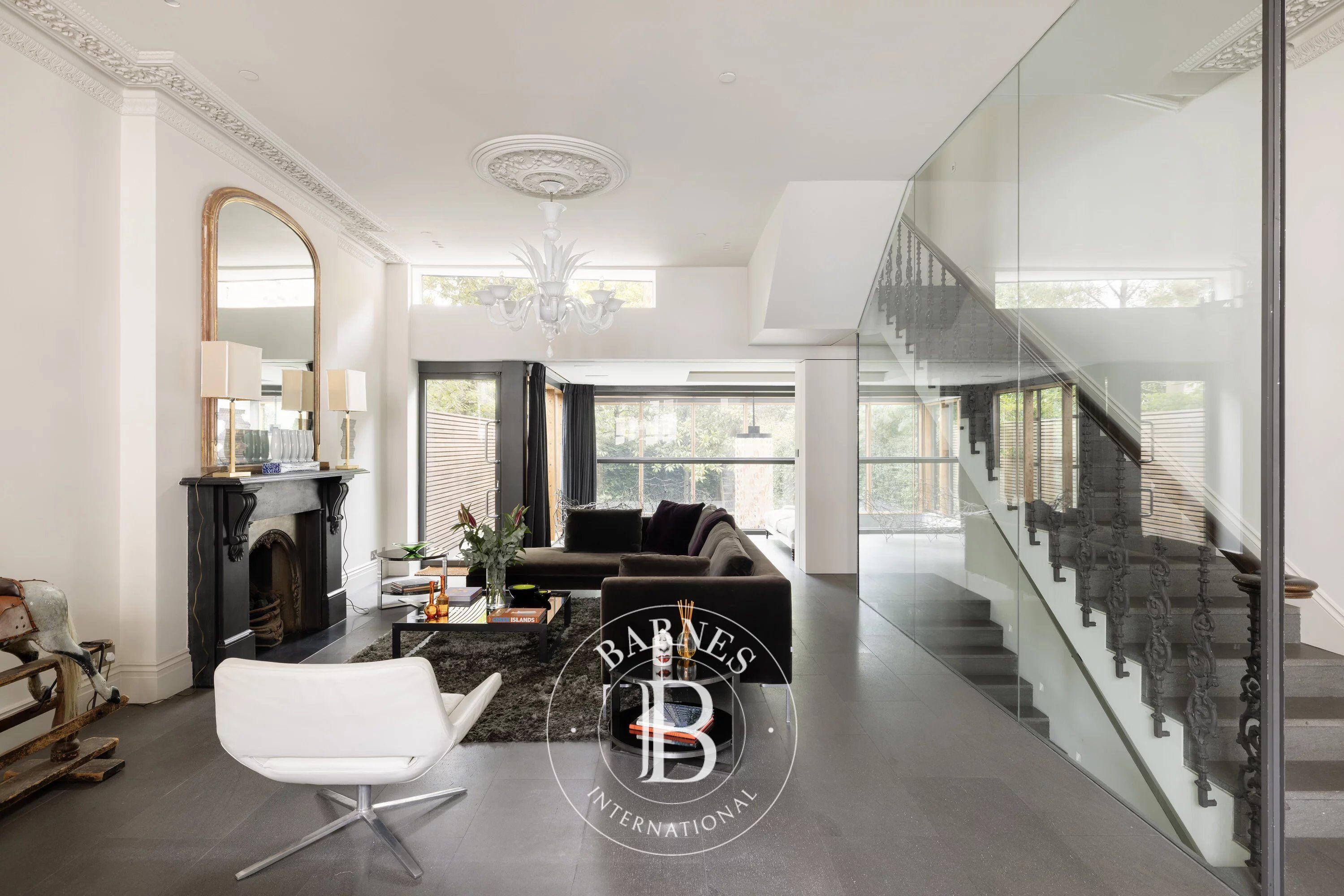 Casa London - picture 2