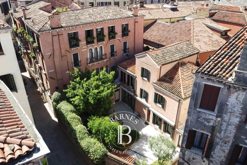 For Sale House | Venezia - picture 2