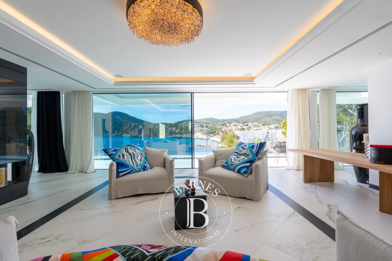 Venta Villa | Es Camp de Mar - picture 3