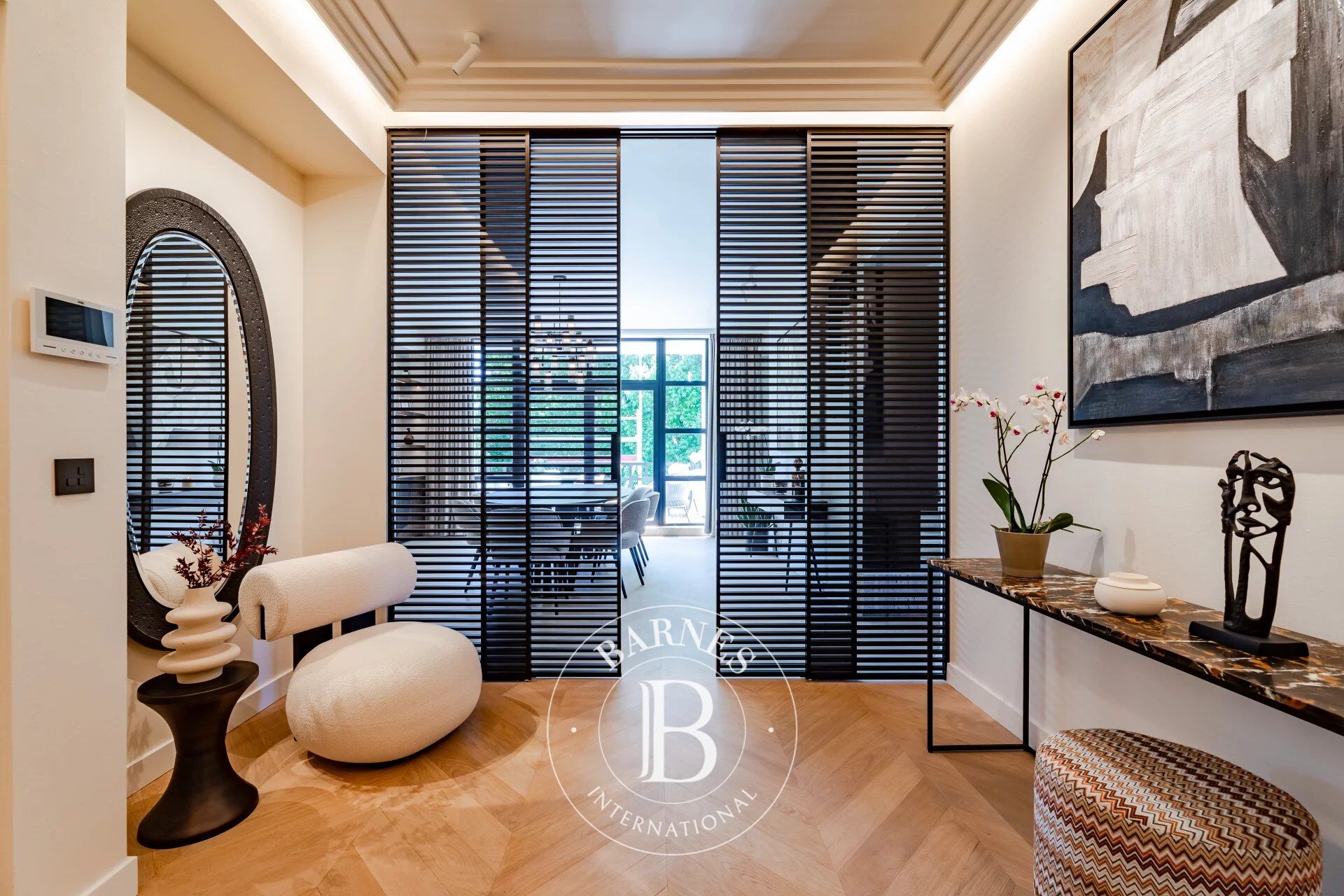 Appartement exceptionnel rénové 3 suites terrasse et box 2 Voitures - picture 1