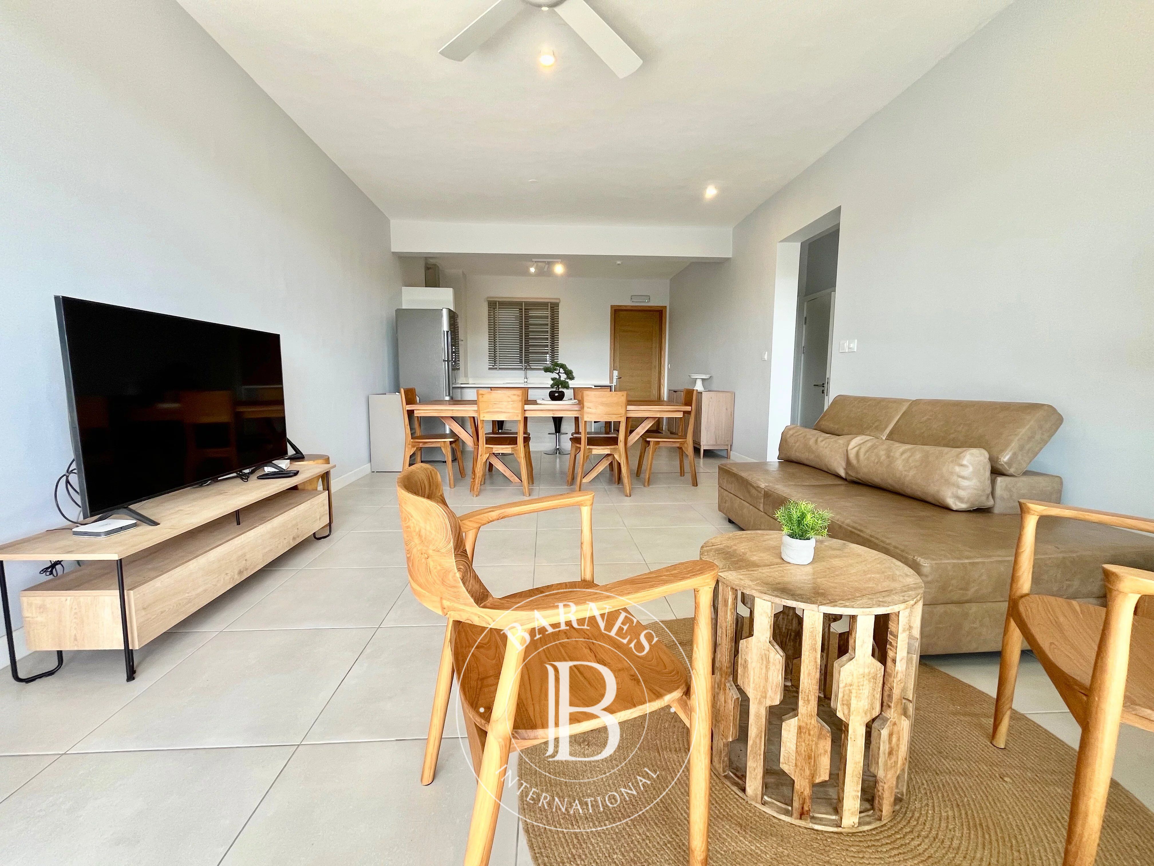 CASCAVELLE – Brand-new 2-bedroom apartment with open views - picture 1