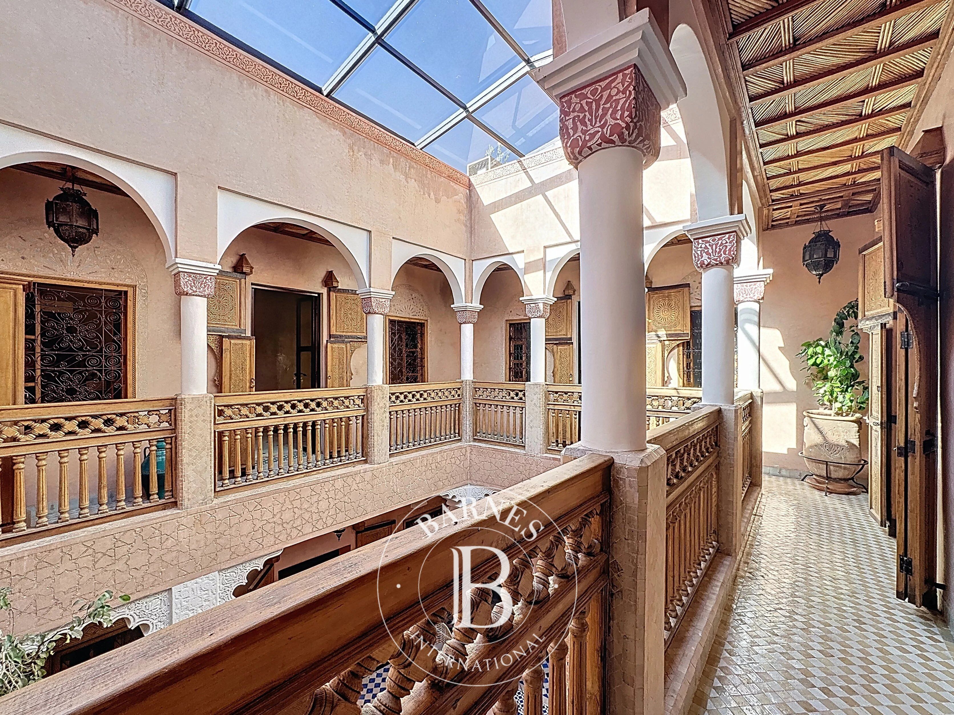 RIAD D’EXCEPTION – AUTHENTICITÉ & PRESTATIONS RARES – VUE KOUTOUBIA - picture 2