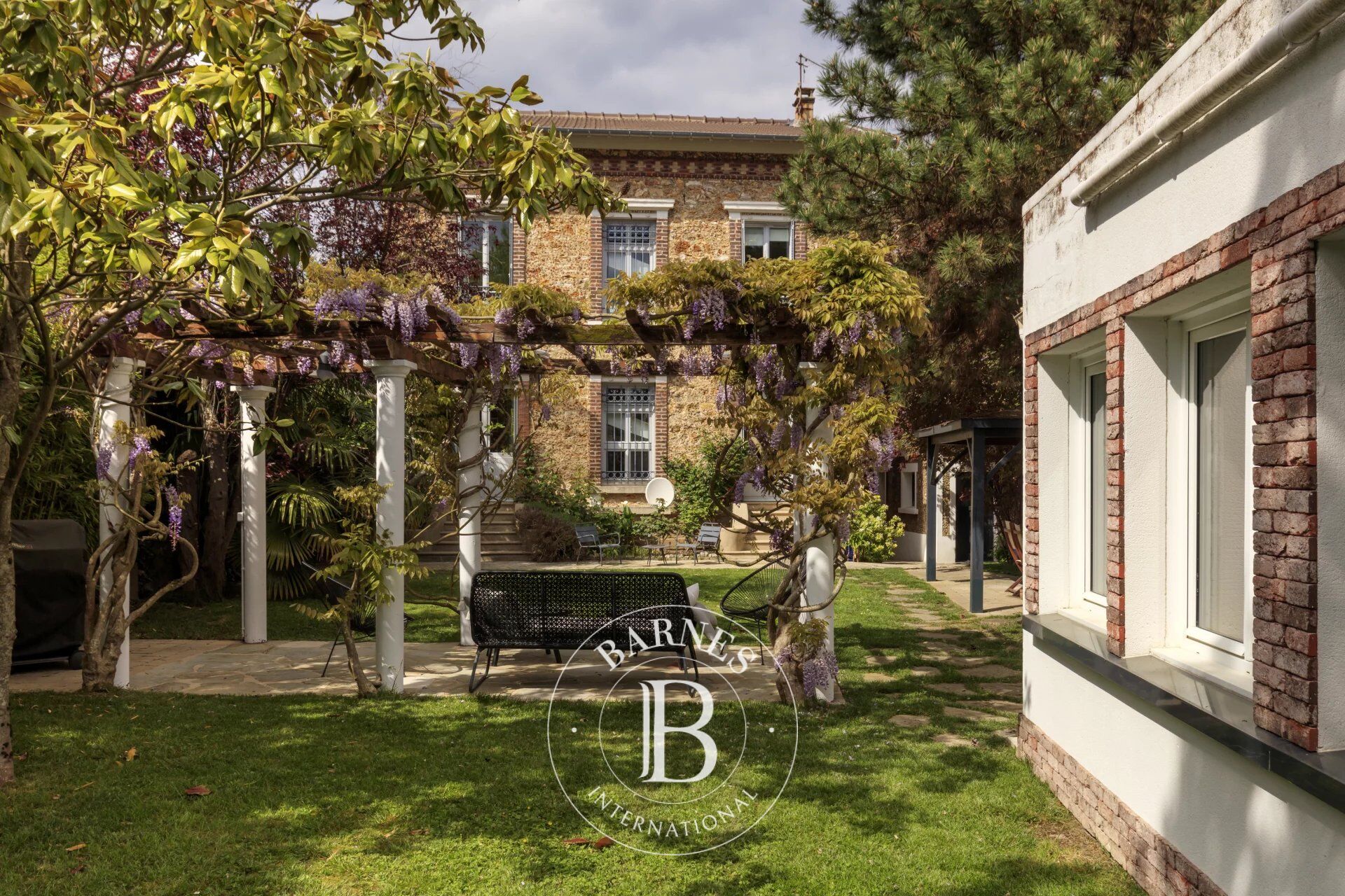 Casa Clamart - picture 1