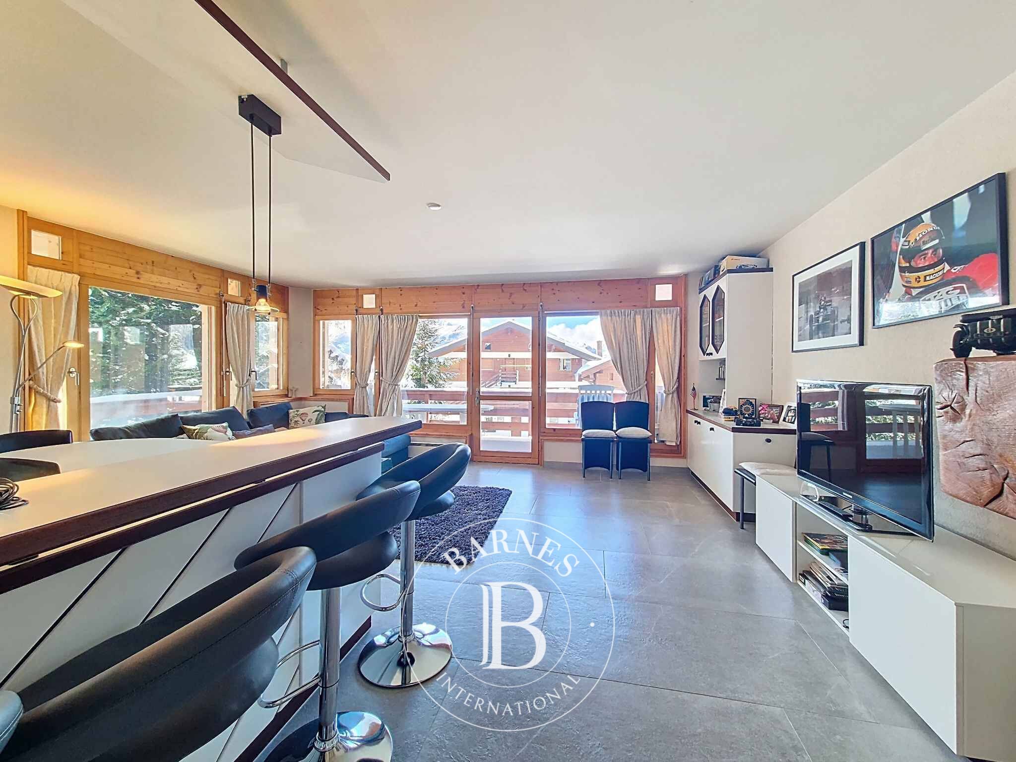 BEL APPARTEMENT 3 CHAMBRES              100 M2 - CENTRAL ET AU CLAME  - picture 3