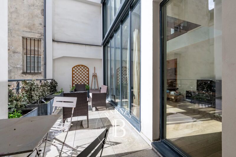 For Sale Apartment | Paris 4ème - picture 2