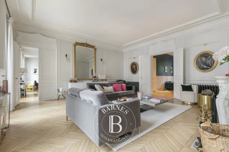 For Sale Apartment | Paris 8ème - picture 2