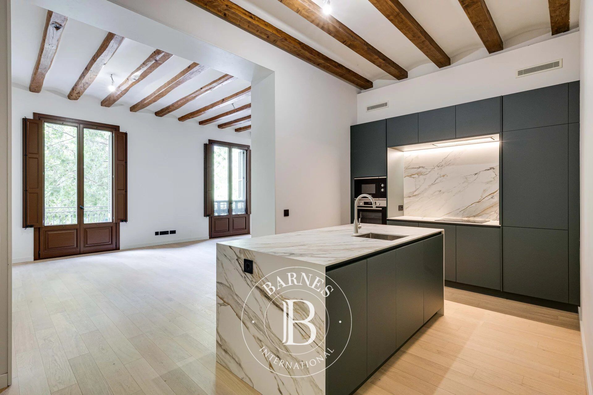 Appartement exclusif sur la Rambla de Catalunya - picture 1