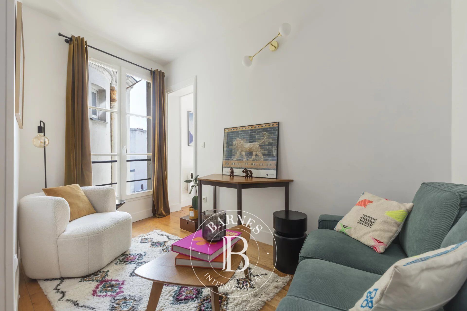 Paris 16th – Passy – One-bedroom apartment – Bright - picture 1
