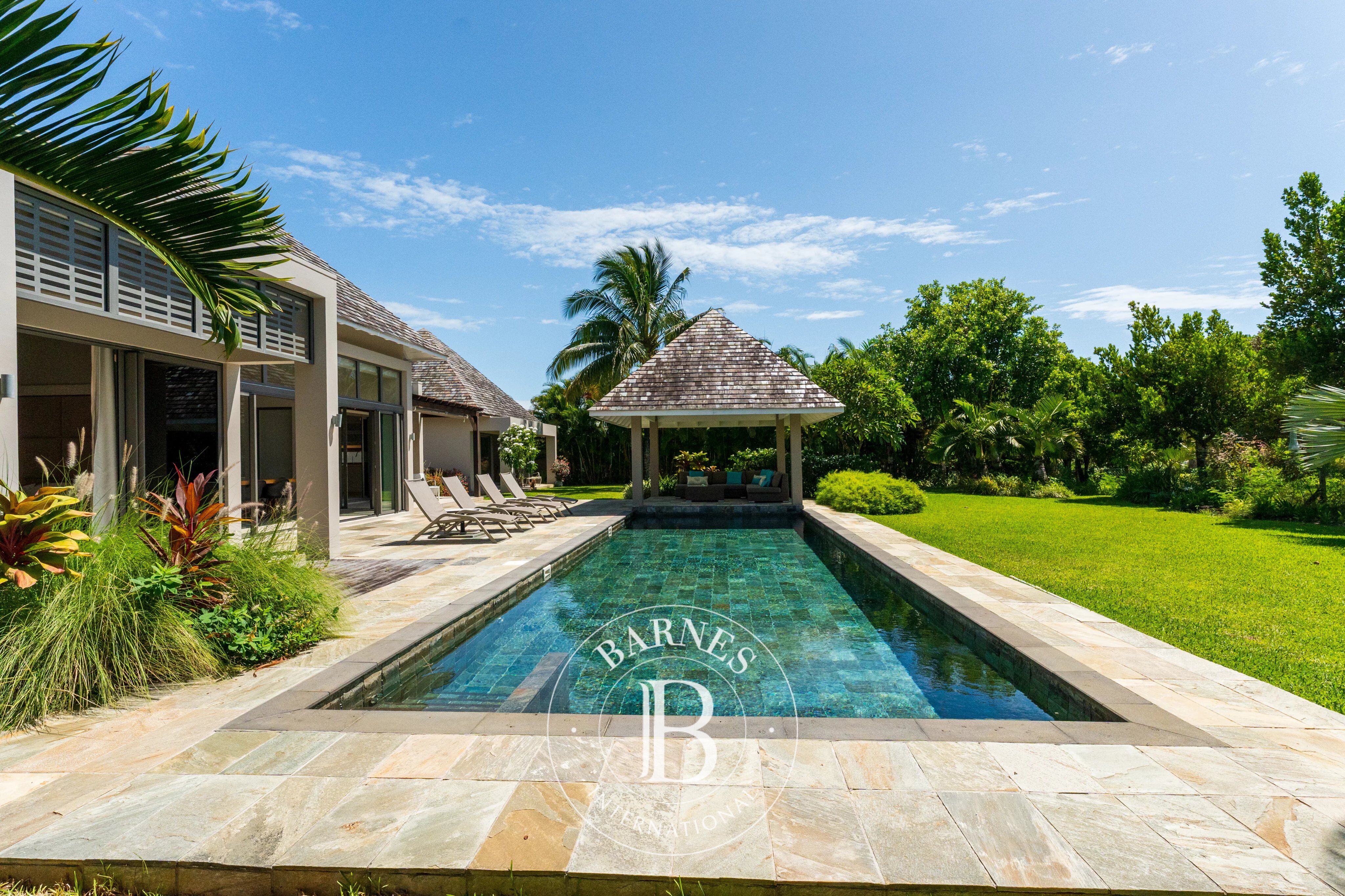 ANAHITA GOLF RESORT – Exceptional 4-Bedroom Villa with Pool and Park Views - picture 2