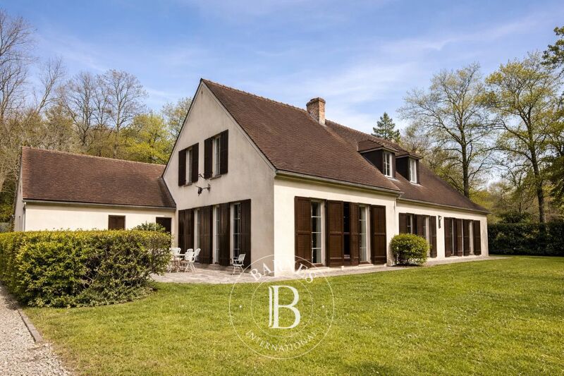 Propriété familiale de caractère – 300 m² – 3 500 m² de terrain