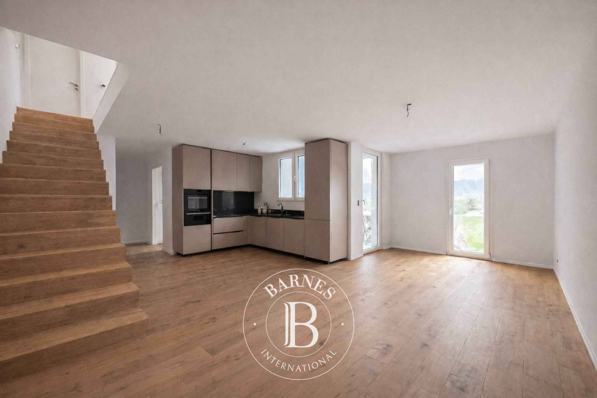 Appartement dans un cadre champêtre – Rénovation haut de gamme à Vuillerens - picture 2