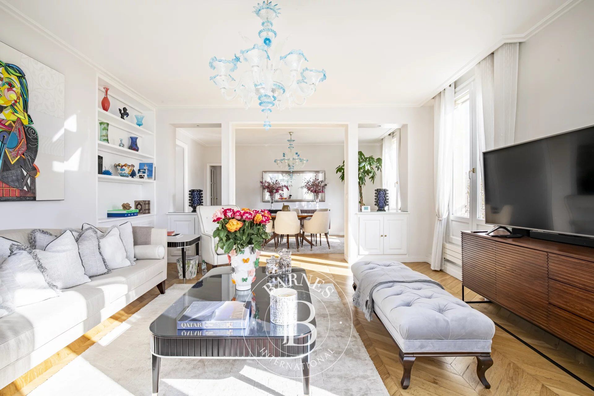 Exclusivité - PARIS 7 – Tour-Maubourg – Etage élevé  – Balcon et vues monuments - picture 3