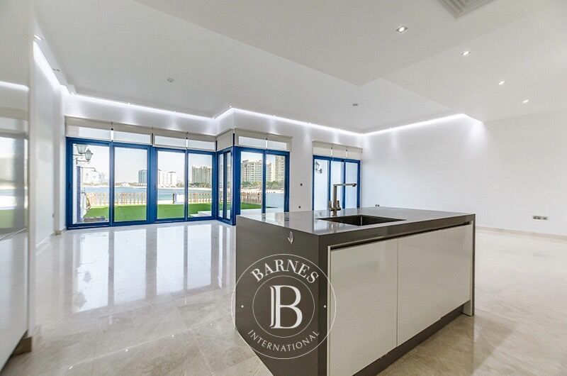 Villa Palm Jumeirah - picture 2