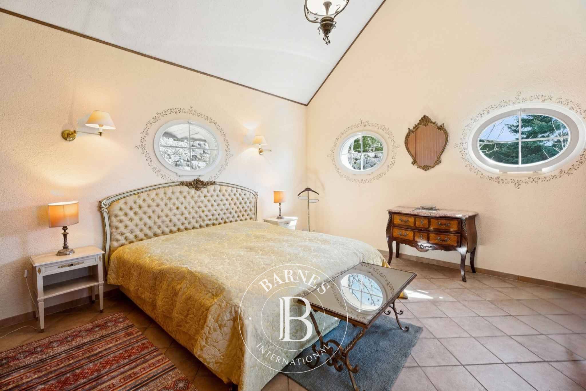 For Sale Villa | Villars-Burquin - picture 10