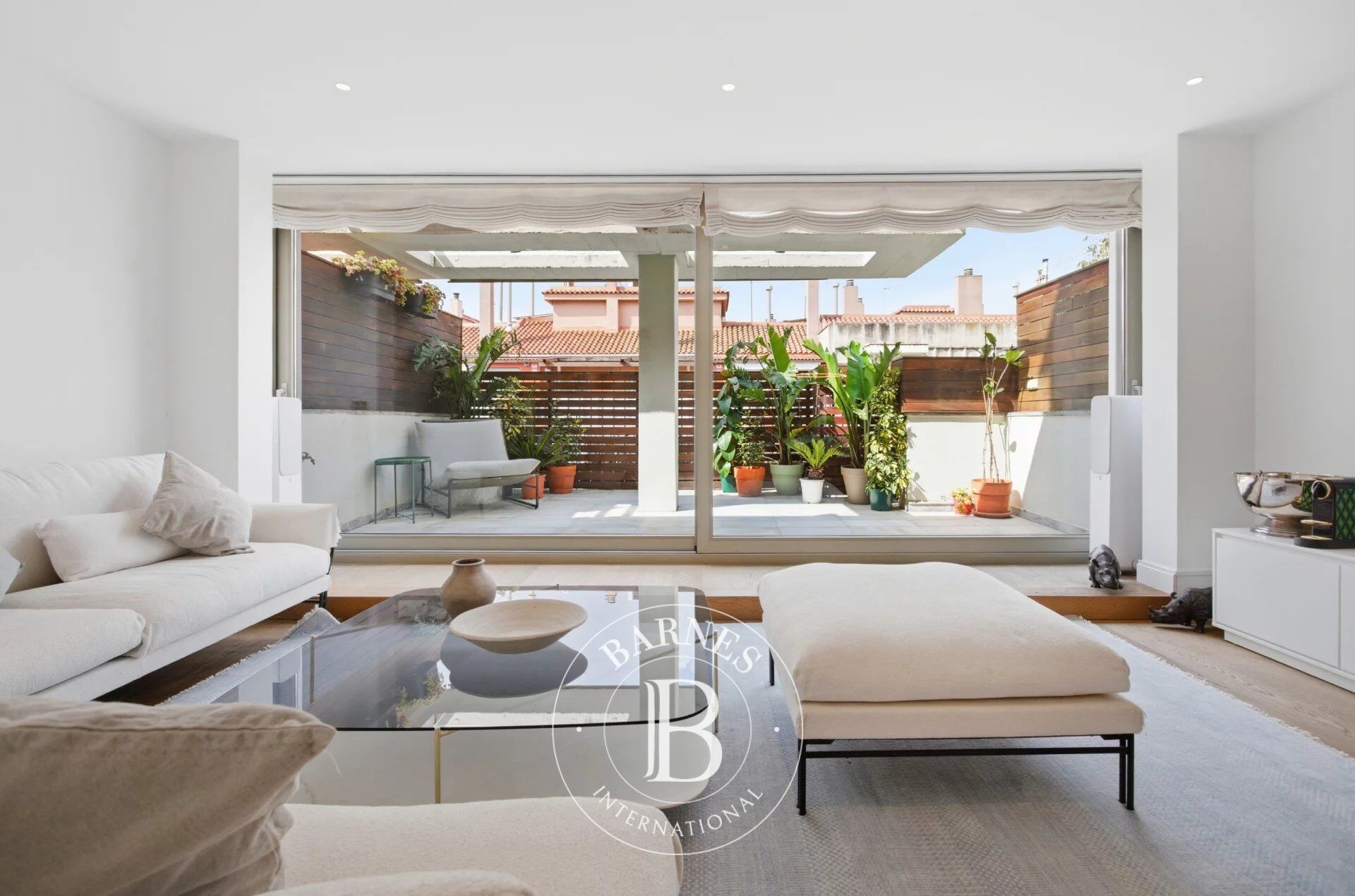 Exclusif penthouse triplex avec terrasses panoramiques et vues imprenables sur Barcelone - picture 3