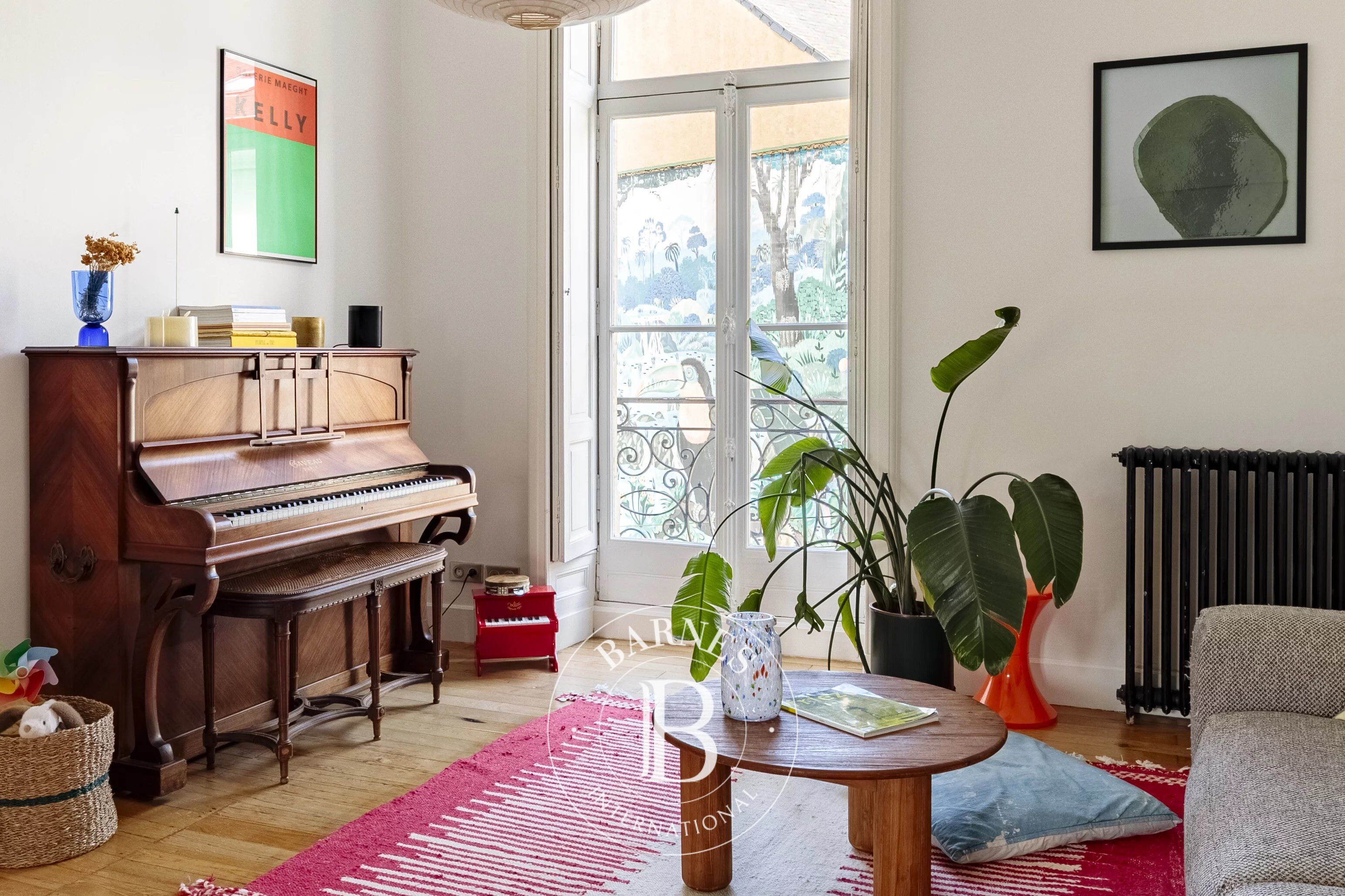 Bright 2-Bedroom Apartment in Central Nantes - picture 2
