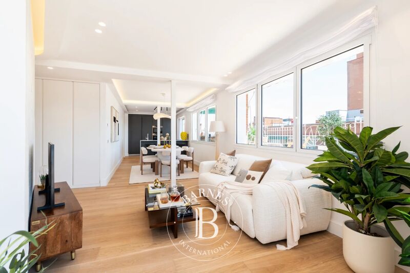 For Sale Apartment | Madrid - picture 2
