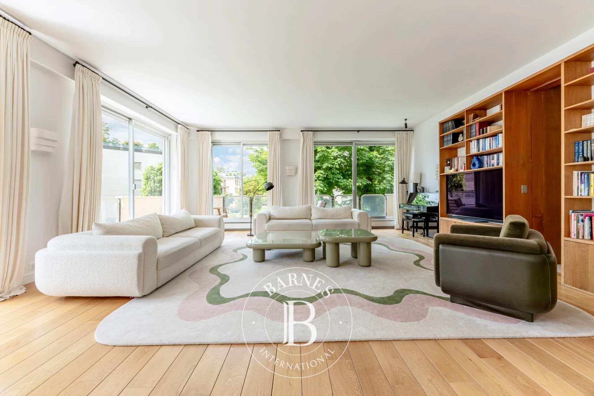 Neuilly Saint James - Appartement 153 m2 - balcons plein sud - 2 chambres + 1 bureau - picture 2