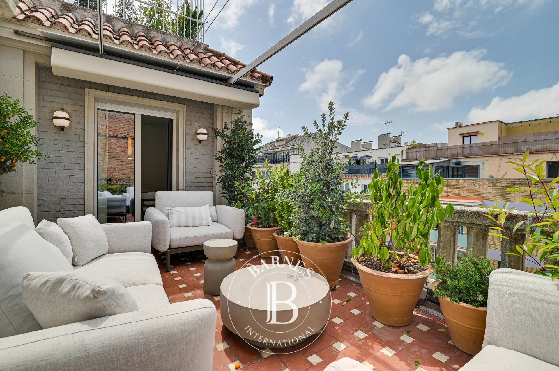 Penthouse d’exception avec 4 terrasses, 3 cheminées et vues dégagées sur le Turó Park - picture 1