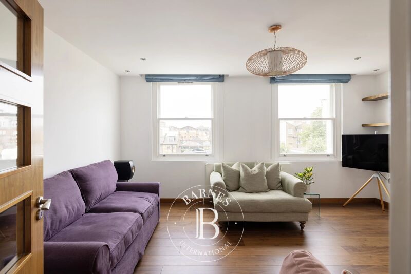 For Rent Apartment | London - picture 2