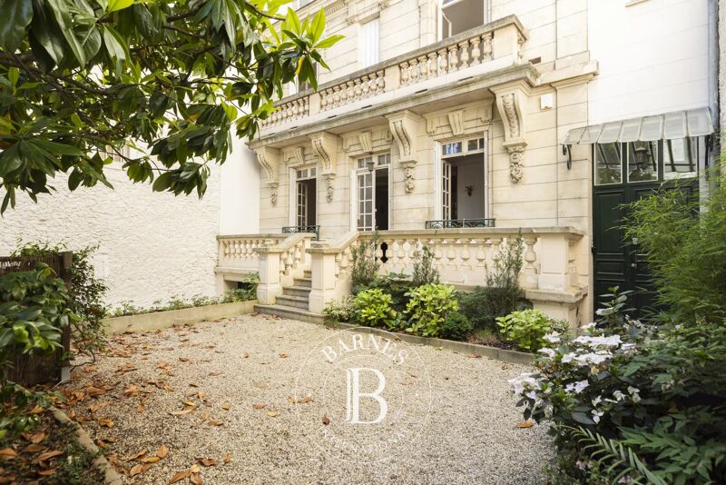 For Sale Mansion | Neuilly-sur-Seine - picture 1
