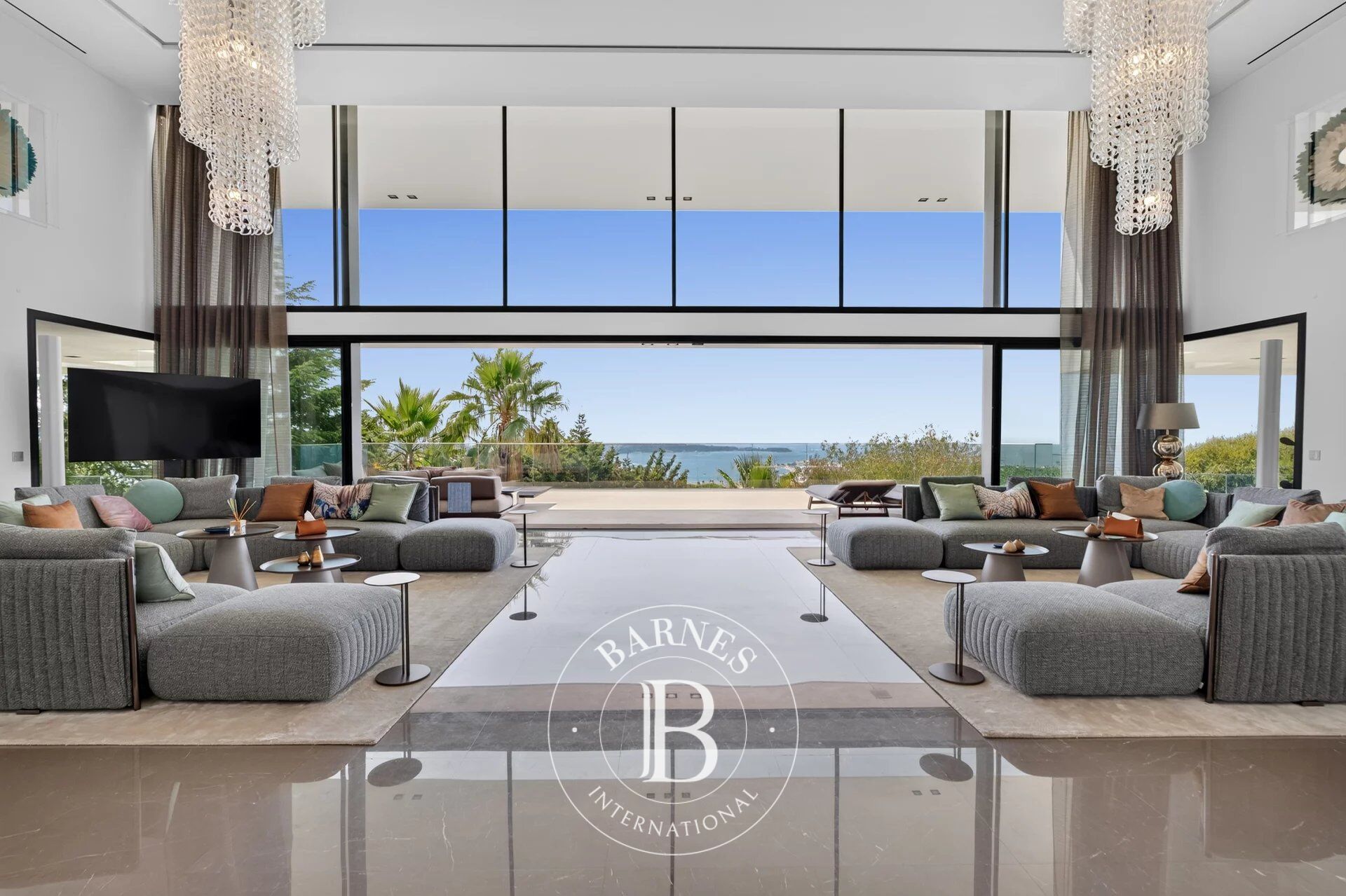 CANNES CALIFORNIE - VILLA CONTEMPORAINE AVEC VUE MER PANORAMIQUE - 8 CHAMBRES - picture 3