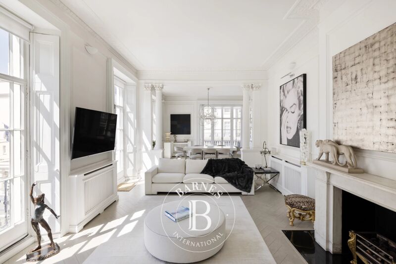For Rent Apartment | London - picture 1
