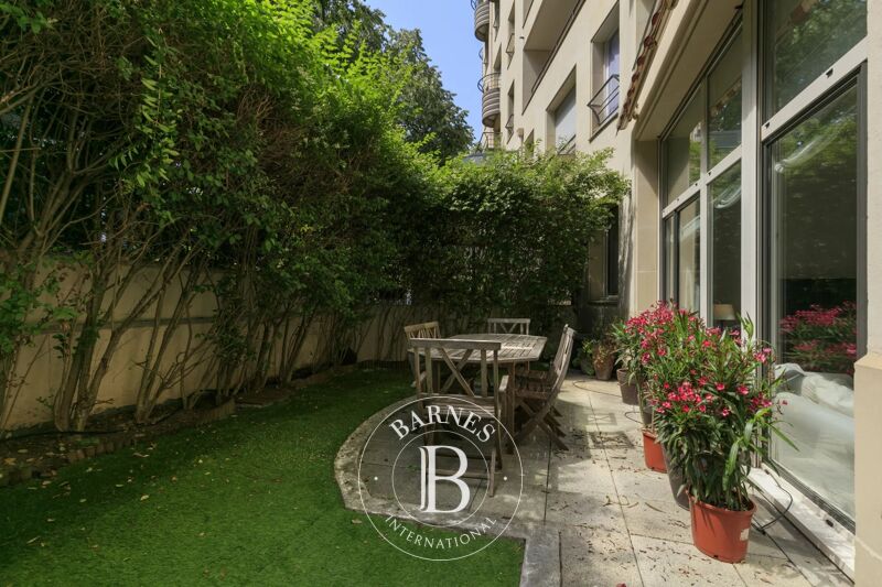 For Sale Apartment | Issy-les-Moulineaux - picture 2