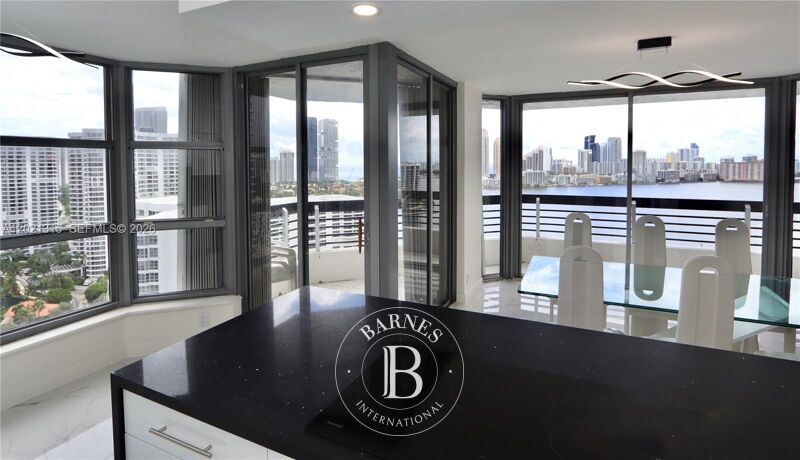For Sale Apartment | Miami - picture 2