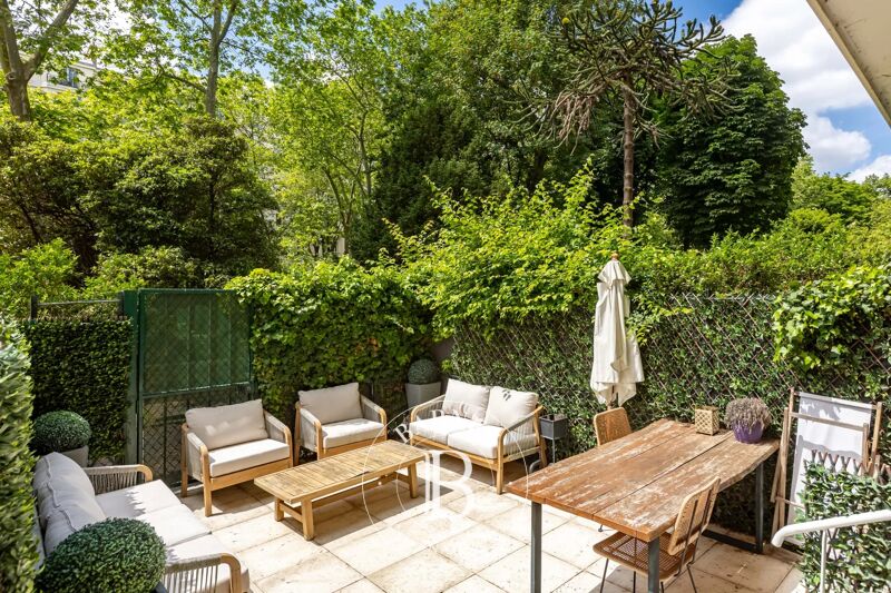 For Sale Apartment | Neuilly-sur-Seine - picture 2