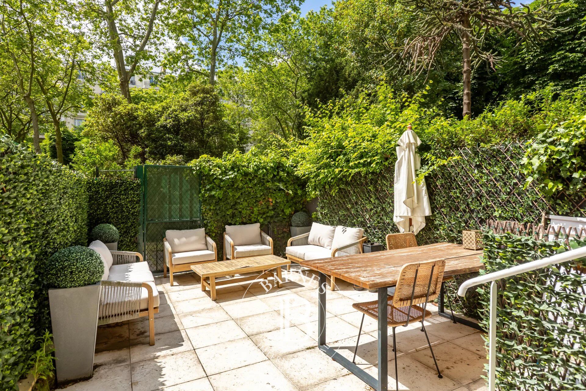 Neuilly-sur-Seine - Victor Hugo - 3-bed apartment - Terraces - picture 1
