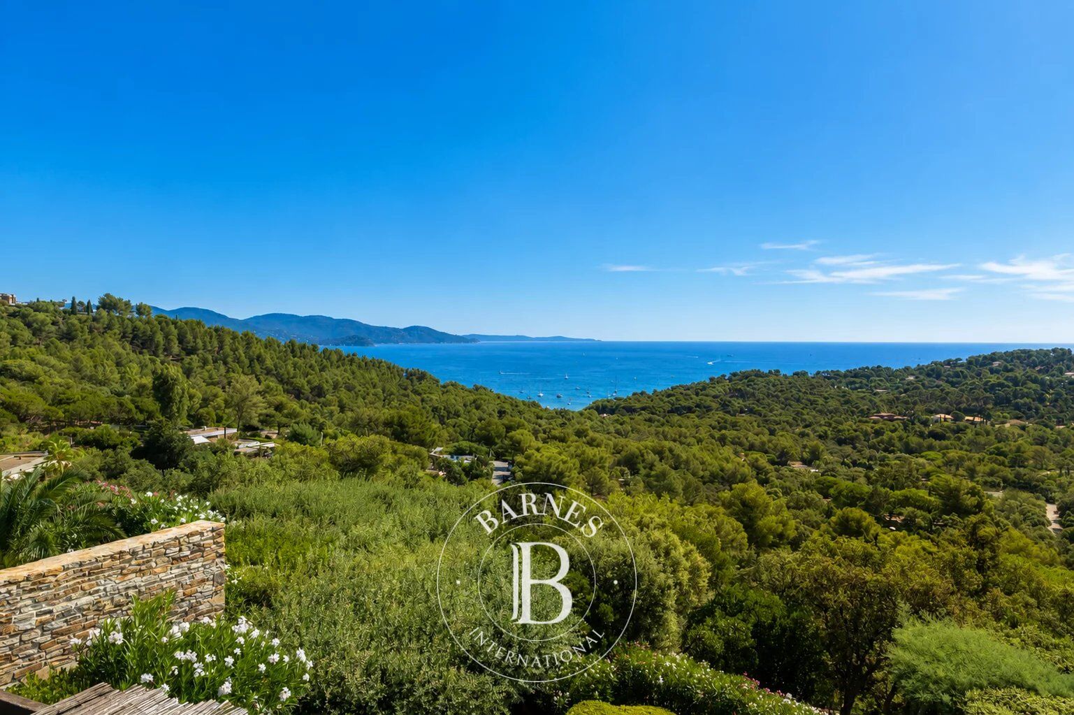 Gaou Bénat - Terrain constructible - 651 m² - Vue Mer - picture 1