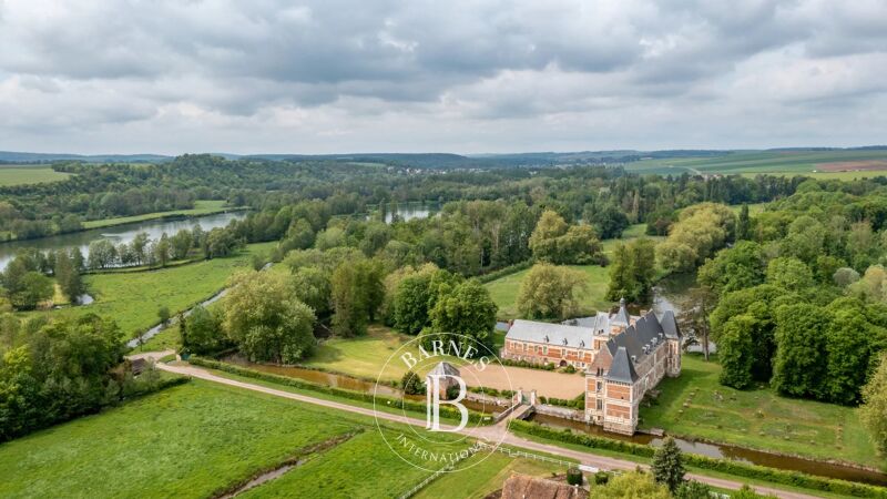 For Sale Castle | Troissereux - picture 2