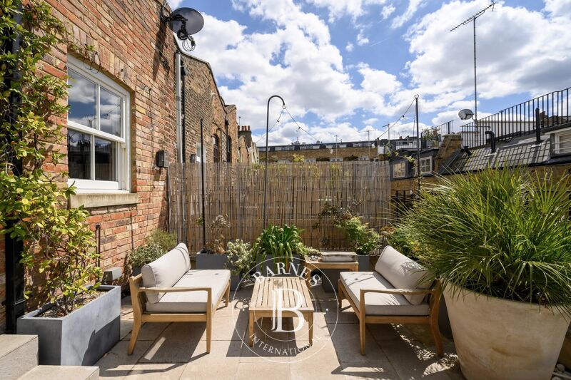 For Rent Apartment | London - picture 3