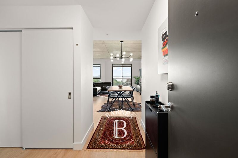 For Sale Apartment | Pointe-Claire - picture 3