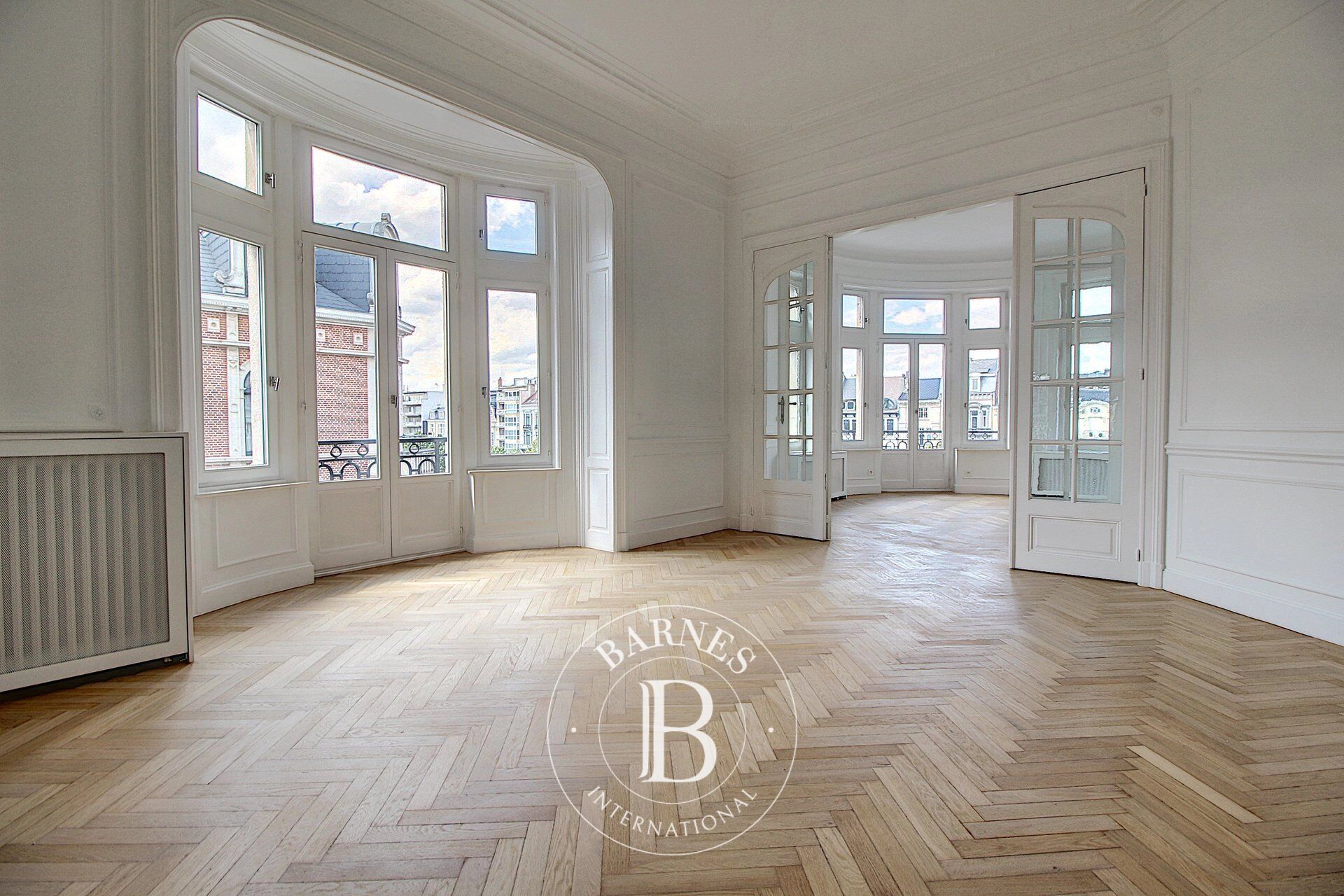 Cinquantenaire - Appartement 3 chambres - picture 1